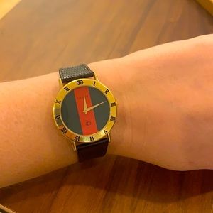 Genuine Gucci Gold watch